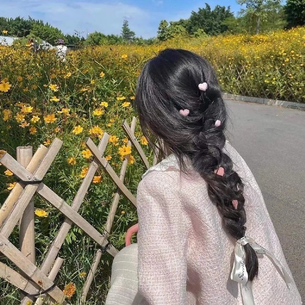 黑玫瑰公寓